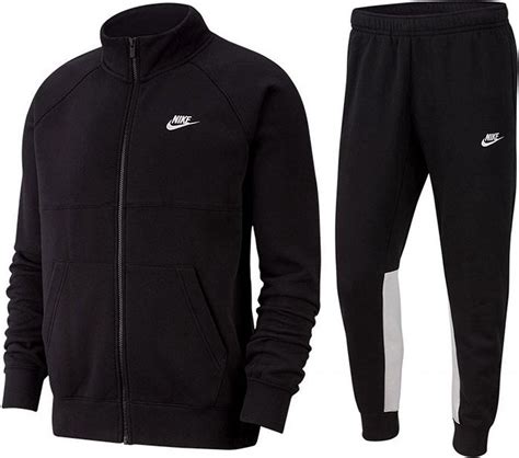 trainingspak zwart nike